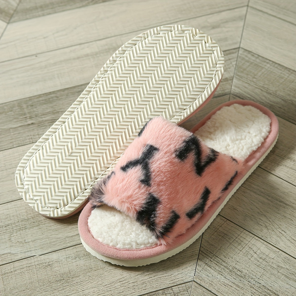 1 Pair Women's Pink Letter-Patterned Fluffy Slippers with Sparkling Heart Bracelet, Soft Fabric Lining, Durable EVA Sole, Comfortable Indoor House Shoes for Women, House Slippers
